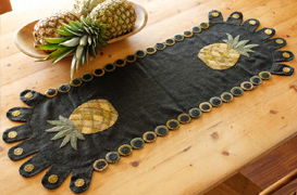 Pineapple Penny Table Runner 